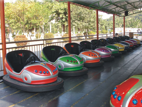 How To Choose Electric Bumper Car Rides For Your Funfair