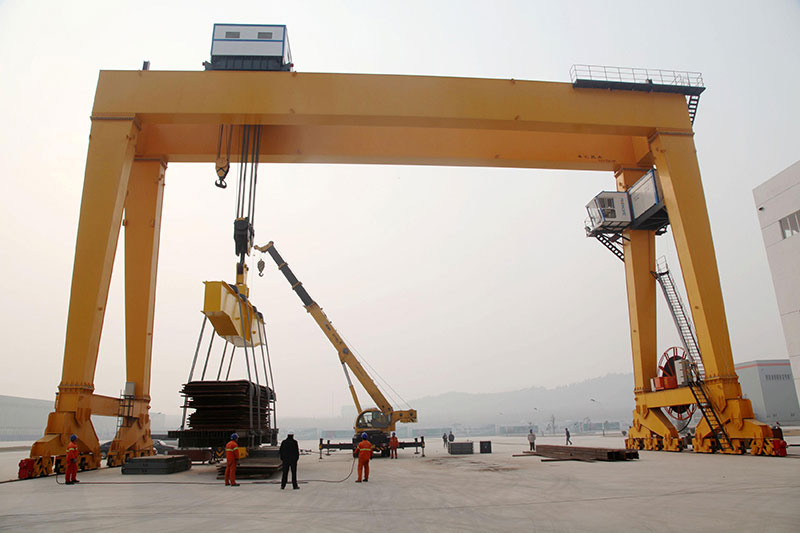 Goliath Crane