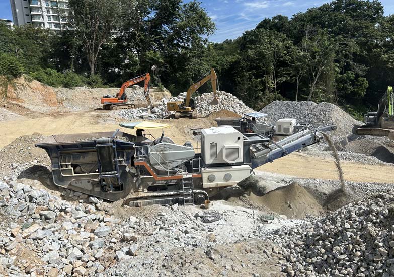Mobile Jaw Crusher on Tracks